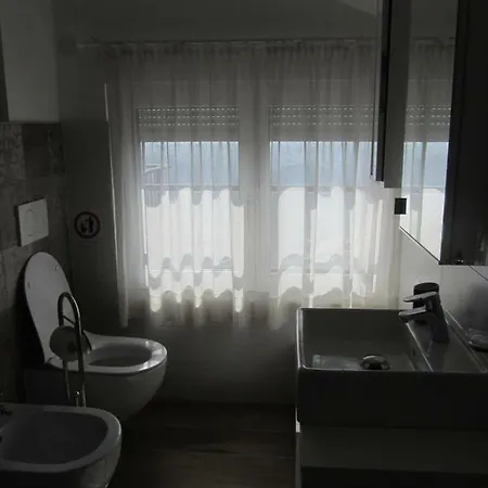 Lägenhet Casa Vacanze Como Brunate